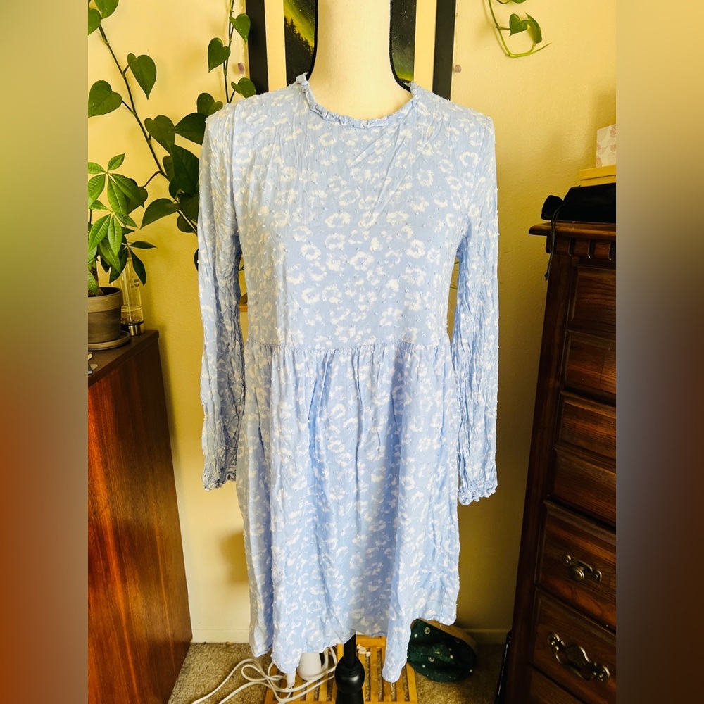 Everly Woman’s Light Blue MIDI Dress Size S